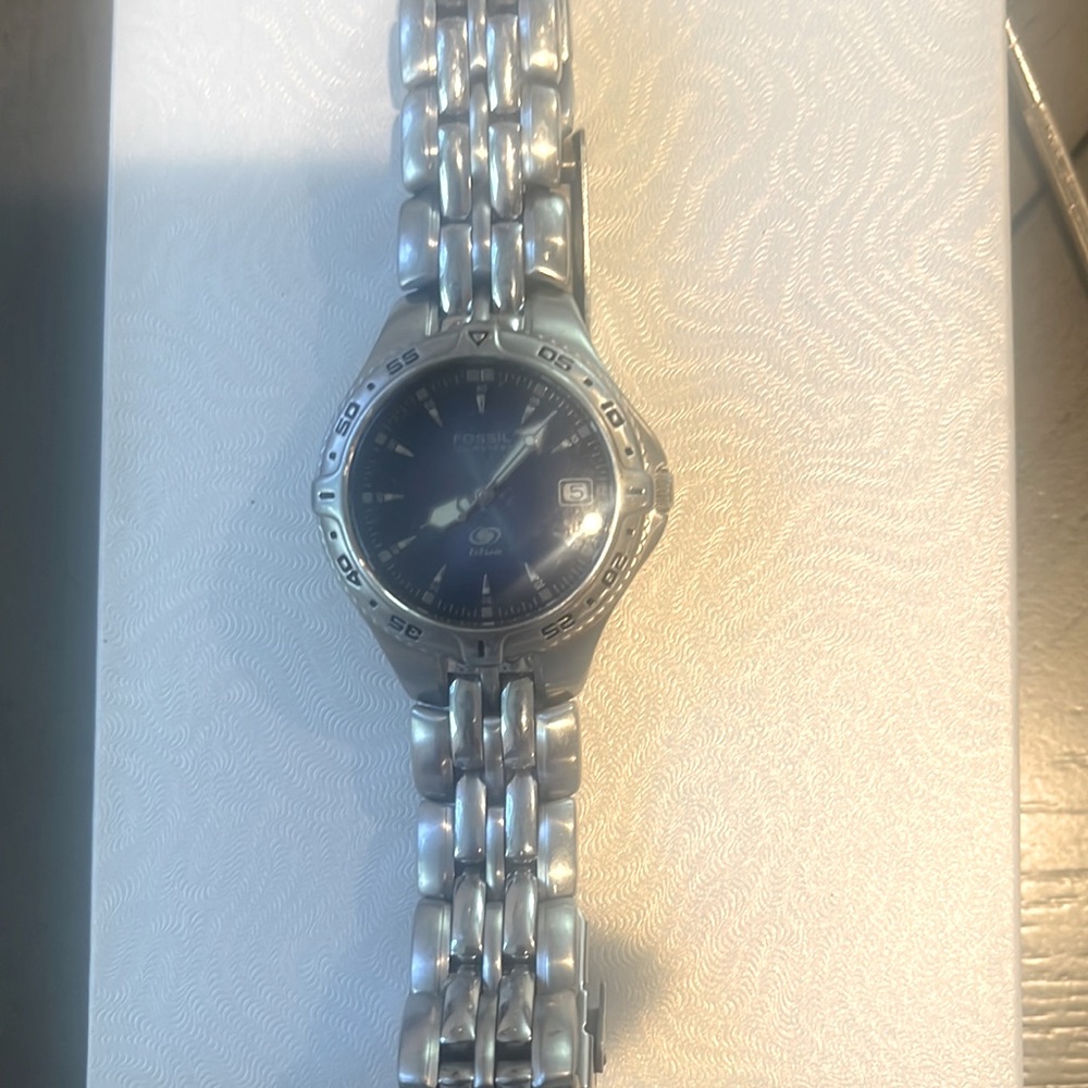 Men’s Fossil Blue watch